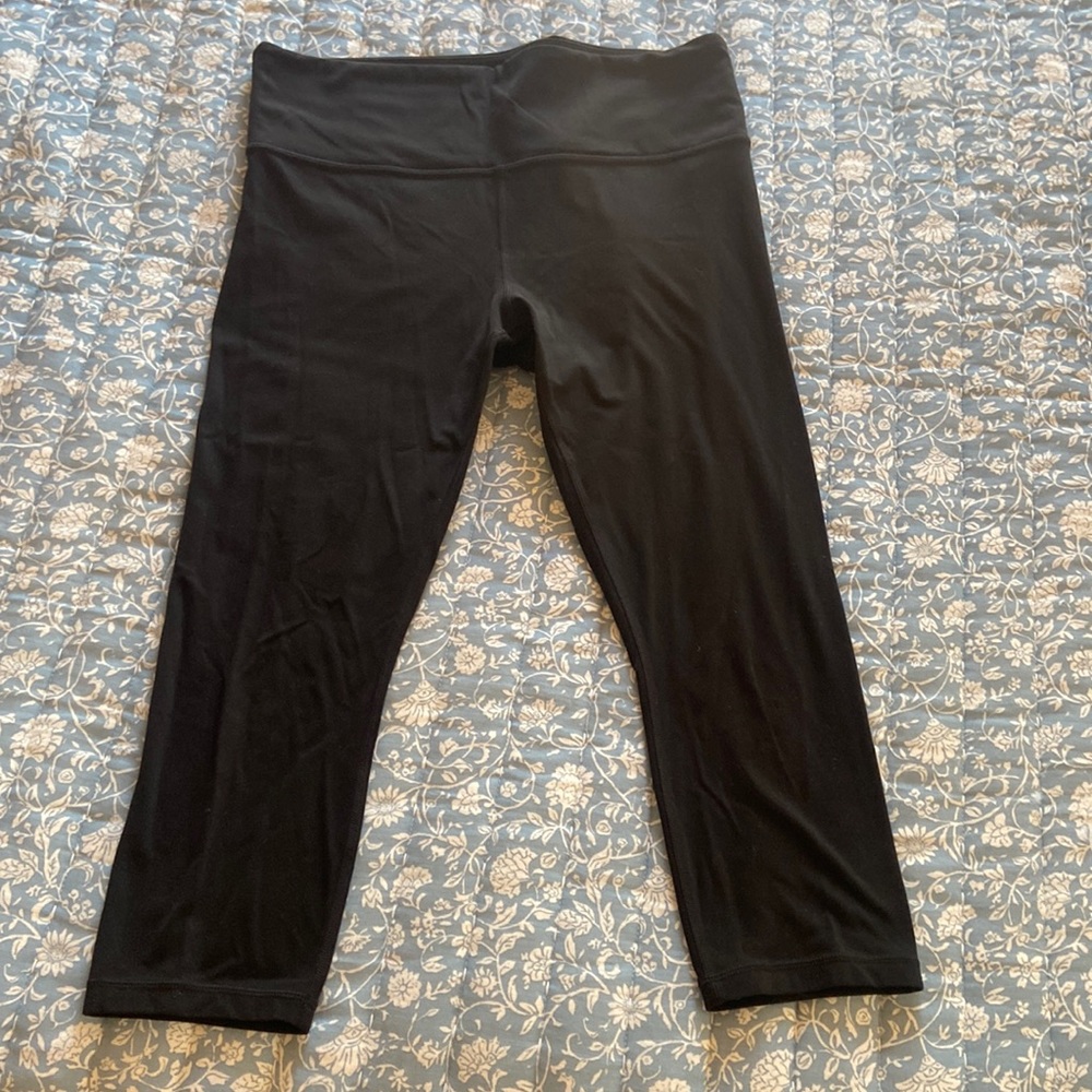 Athleta Capri Leggings size Large